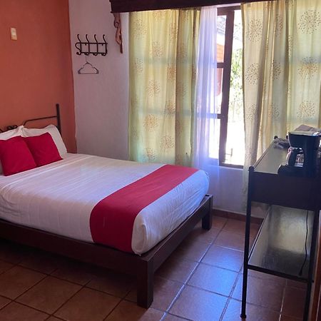 Hotel De Cervantes San Sebastián del Oeste 部屋 写真